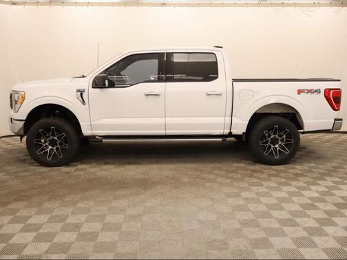 Oxford White 2022 Ford F-150 XLT