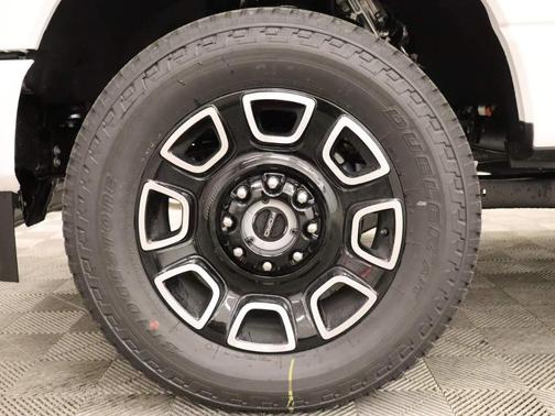 2025 Ford F-350 Platinum