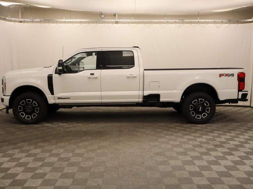2025 Ford F-350 Platinum