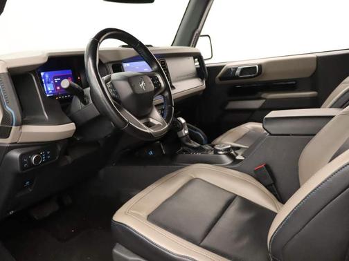 Shadow Black 2022 Ford Bronco Wildtrak Advanced