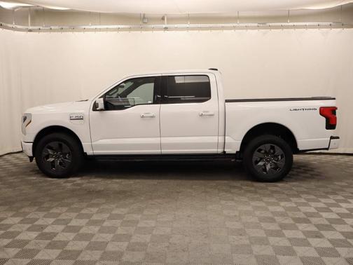 2023 Ford F-150 Lightning LARIAT