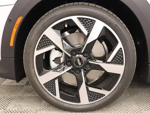 2025 MINI Hardtop S