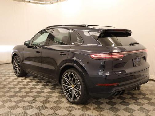 2021 Porsche Cayenne Turbo