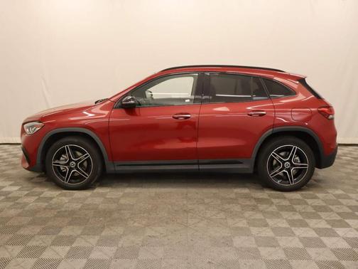2021 Mercedes-Benz GLA 250 Base 4MATIC