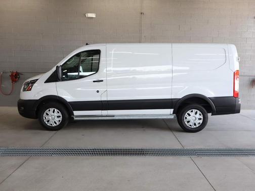 2023 Ford Transit-250