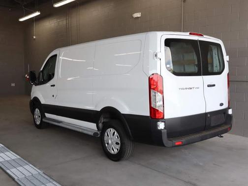 2023 Ford Transit-250