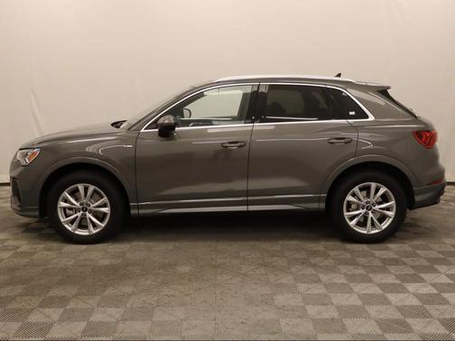 2024 Audi Q3 45 S line Premium