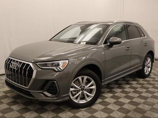 2024 Audi Q3 45 S line Premium