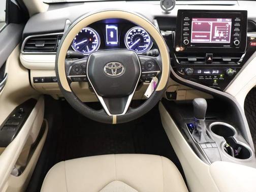 Super White 2022 Toyota Camry LE
