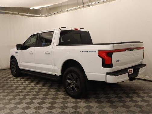 2024 Ford F-150 Lightning LARIAT