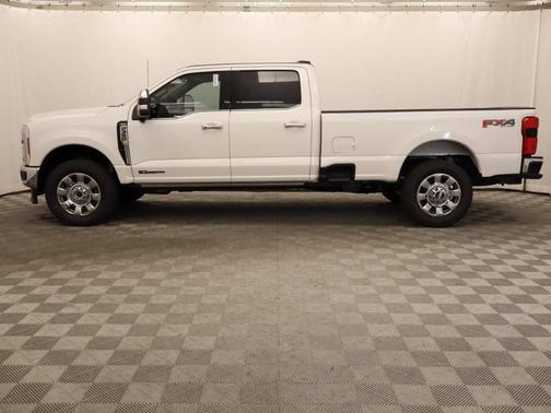 2025 Ford F-350 Lariat Super Duty