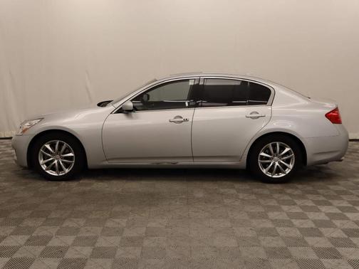 2009 INFINITI G37 Journey