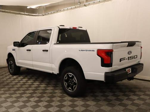 2024 Ford F-150 Lightning Pro