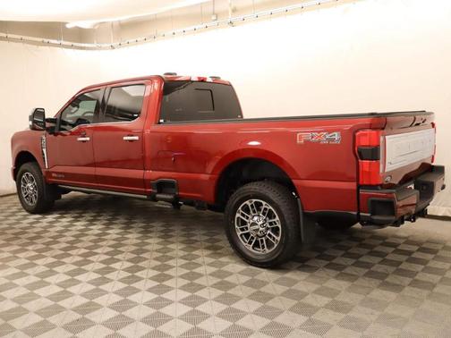 2025 Ford F-350 Platinum