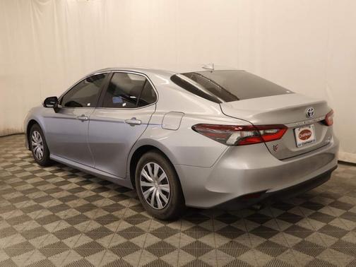 2024 Toyota Camry Hybrid LE