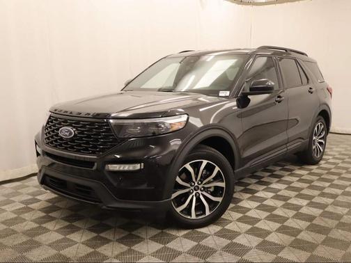 Agate Black 2023 Ford Explorer ST-Line