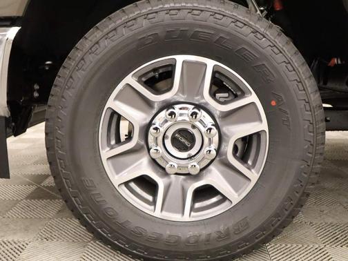 2026 Ford F-350 Lariat Super Duty