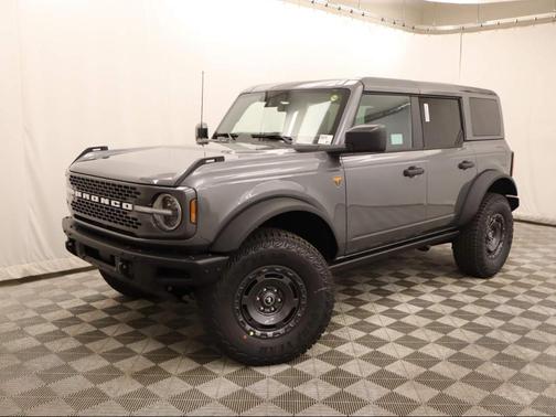 Carbonized Gray Metallic 2025 Ford Bronco Badlands SUV
