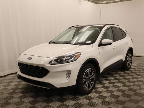 Star White 2022 Ford Escape SEL