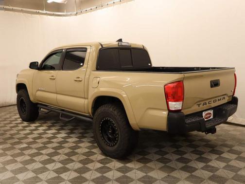 2016 Toyota Tacoma SR5