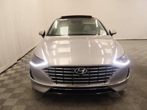 2023 Hyundai SONATA Hybrid Limited