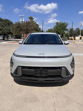 2024 Hyundai KONA SE