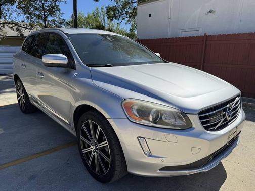 2015 Volvo XC60 T5 Platinum