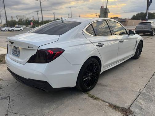 2021 Genesis G70 2.0T RWD