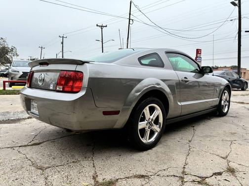 2009 Ford Mustang Premium