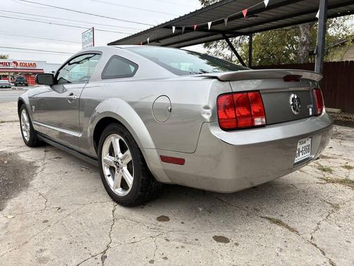 2009 Ford Mustang Premium