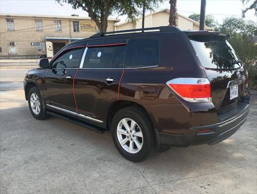 2012 Toyota Highlander SE