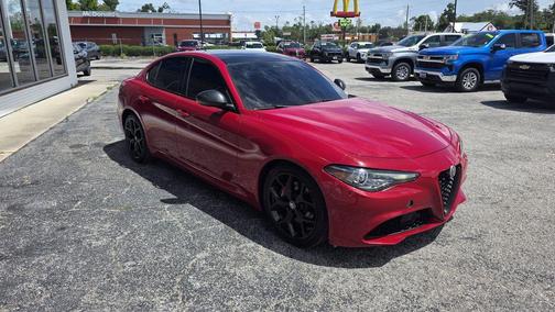 Rosso 2020 Alfa Romeo Giulia Base