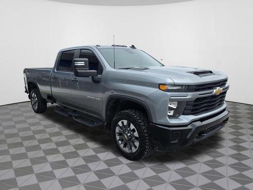 Sterling Gray Metallic 2024 Chevrolet Silverado 2500 Custom