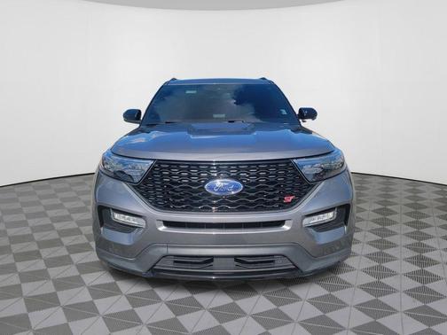 Gray Metallic 2021 Ford Explorer ST