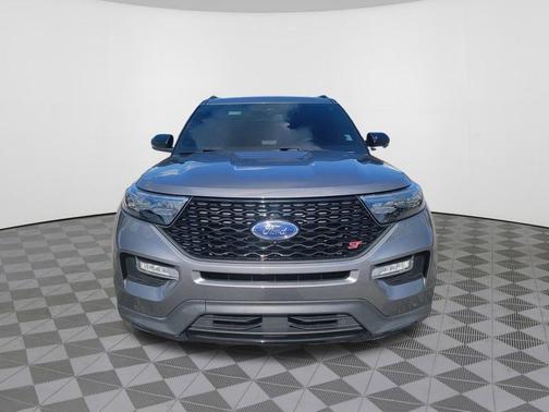 Gray Metallic 2021 Ford Explorer ST