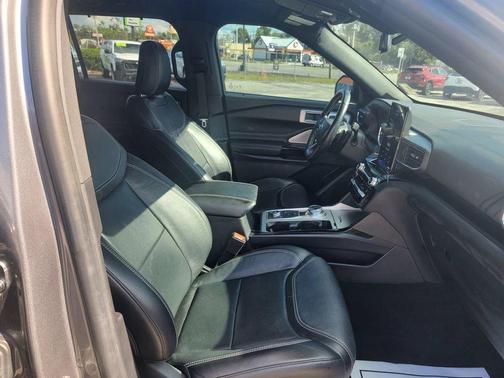 Gray Metallic 2021 Ford Explorer ST