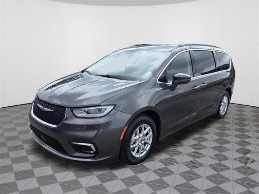 2022 Chrysler Pacifica Touring-L