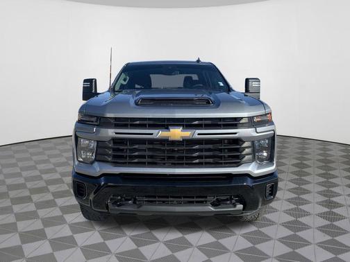 2024 Chevrolet Silverado 2500 Custom