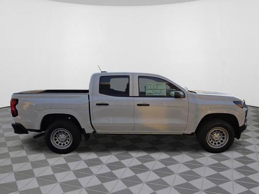Summit White 2026 Chevrolet Colorado WT