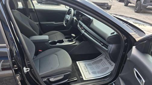 Aurora Black Pearl 2026 Kia K4