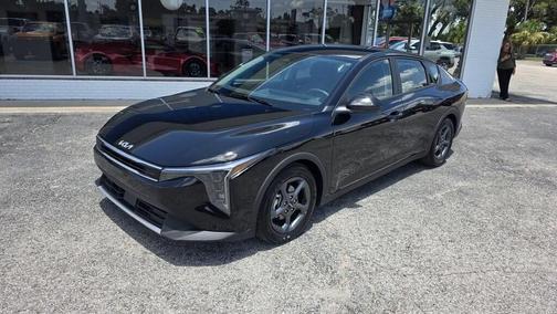Aurora Black Pearl 2026 Kia K4