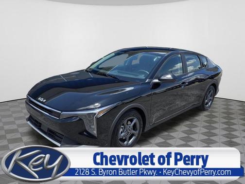 Aurora Black Pearl 2026 Kia K4