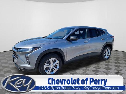 Sterling Gray Metallic 2024 Chevrolet Trax LS