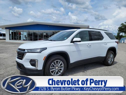 Summit White 2022 Chevrolet Traverse LT Cloth