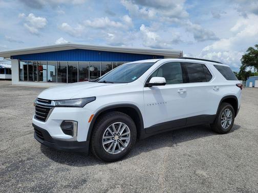 Summit White 2022 Chevrolet Traverse LT Cloth