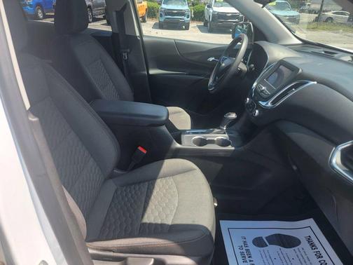 Summit White 2020 Chevrolet Equinox 2LT