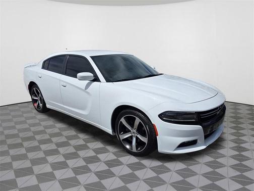 2017 Dodge Charger SXT