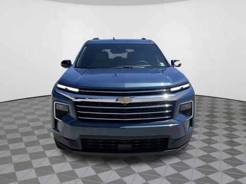 Lakeshore Blue Metallic 2026 Chevrolet Traverse LT