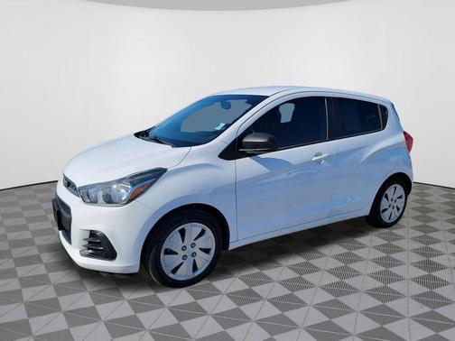 Summit White 2018 Chevrolet Spark LS