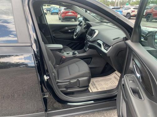 Ebony Twilight Metallic 2023 GMC Terrain SLE